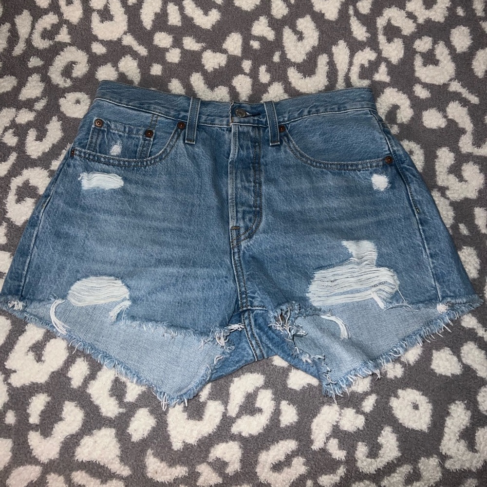 blue Levi jean shorts